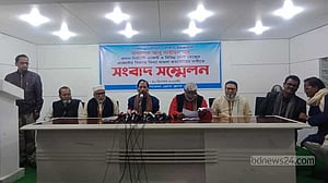 পাবনা-১: টুকু-সাইয়িদের পাল্টাপাল্টি মামলায় ভোটে উত্তাপ