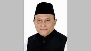 আচরণবিধি লঙ্ঘন: কক্সবাজারের এমপি কমলকে শোকজ