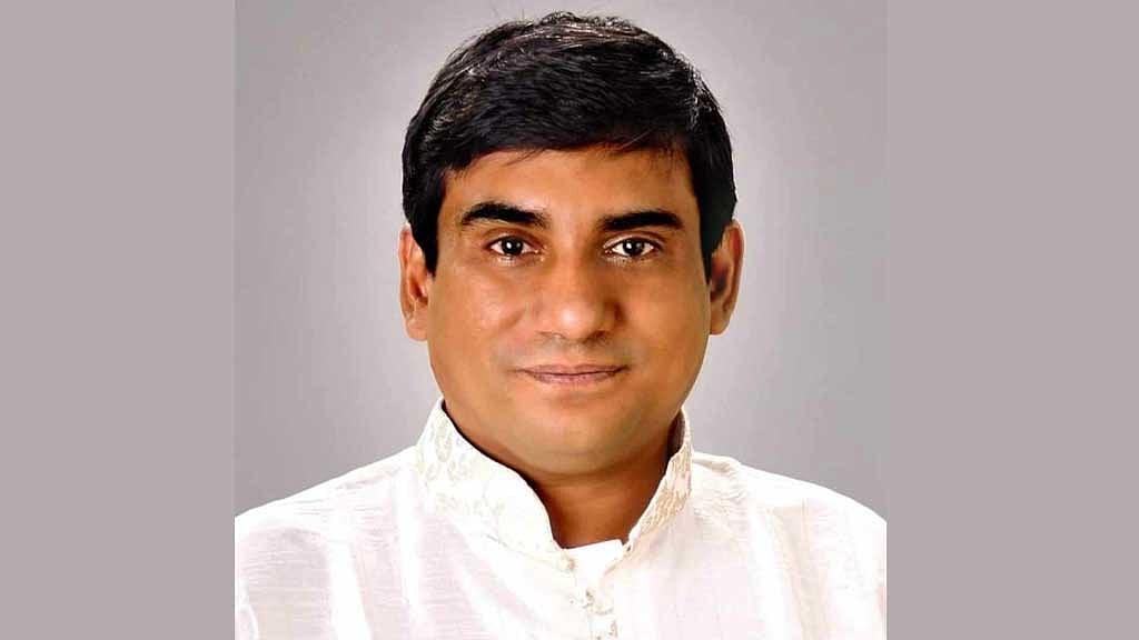মায়াপুত্র দীপু মারা গেছেন