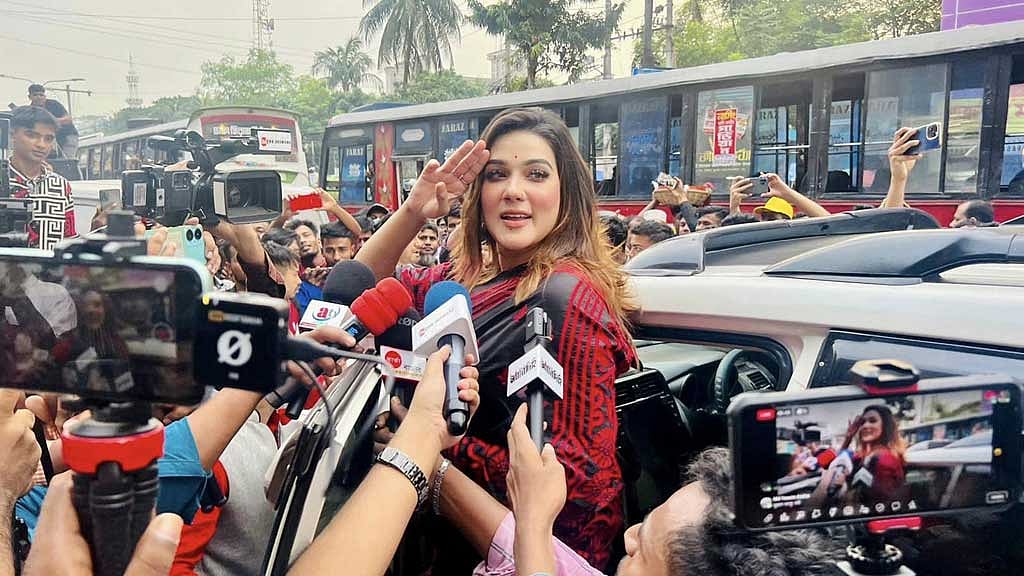 মাহিয়া মাহির মনোনয়নপত্র বাতিল, করবেন আপিল