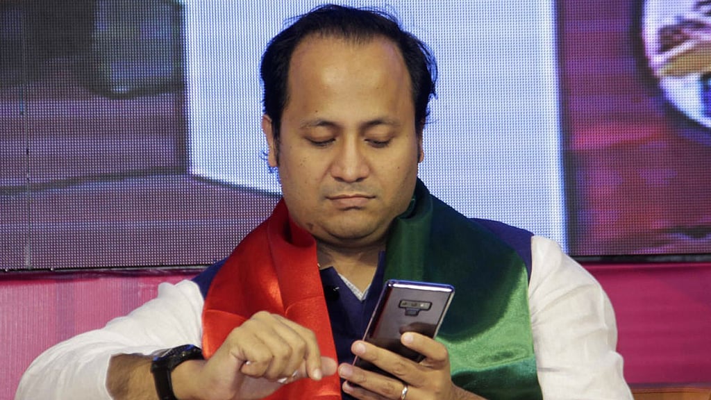 পাঁচ বছরে শিক্ষা উপমন্ত্রীর সম্পদ বেড়ে সাত গুণ