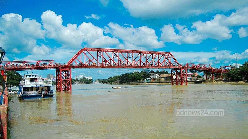 সিলেটের ক্বিন ব্রিজ দিয়ে যান চলাচল বন্ধ