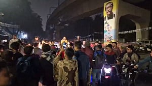 ঢাবি ক্যাম্পাসে নেই আতশবাজি, নেই ফানুস, ভিন্ন মেজাজে বর্ষবরণ