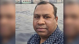 বিমানবন্দর সড়কে লরির ধাক্কায় নিহত নির্বাচন কর্মকর্তা