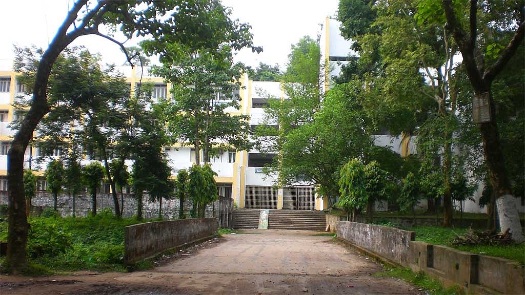 চবি: প্ল্যানিং কমিটিকে উপেক্ষা করে বাংলা বিভাগে শিক্ষক নিয়োগের তোড়জোড়