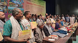 সংবর্ধনা পেলেন শতাধিক রিকশাচিত্রশিল্পী