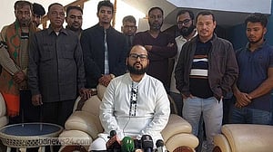মায়ার সমর্থকদের বিরুদ্ধে হামলার অভিযোগ স্বতন্ত্র প্রার্থীর