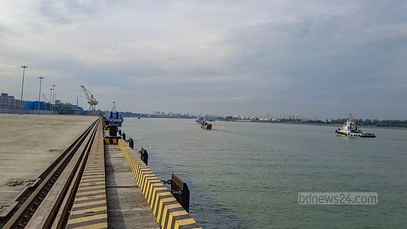 চট্টগ্রাম বন্দরের পতেঙ্গা কন্টেইনার টার্মিনাল।