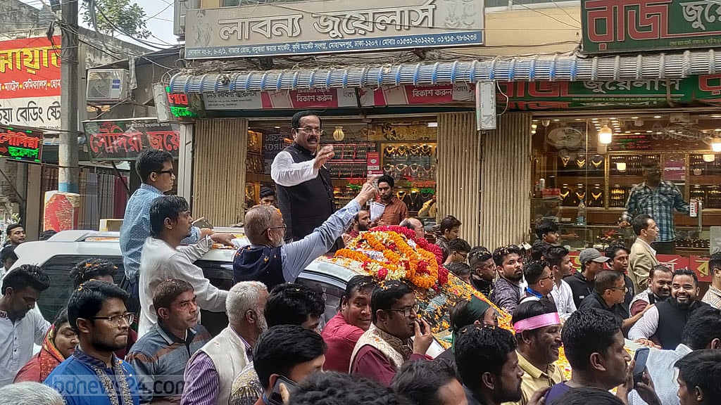 মোহাম্মদপুরে ভোটের মাঠে কেবলই নানক?