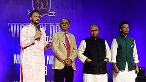 জমকালো আয়োজনে সাকিবকে দলে টানার ঘোষণা শেখ জামালের