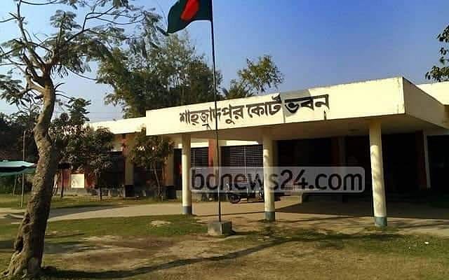 ‘নৌকার পক্ষে প্রচার’, সিরাজগঞ্জে দুই সরকারি কর্মচারীকে তলব