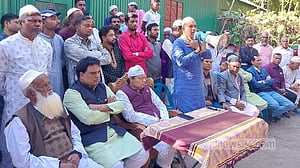 লালমনিরহাটে লাঙ্গলের দুর্গে নৌকার ধাক্কা