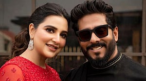 রাজ-শুভশ্রীর ঘরে নতুন অতিথি ইয়ালিনি