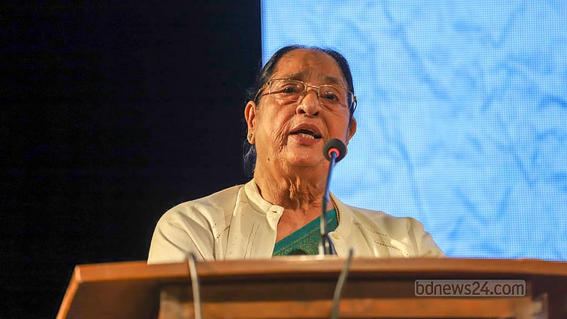 মুক্তিযুদ্ধ জাদুঘর মিলনায়তনে সোমবার স্থপতি মোবাশ্বের হোসেনের স্মরণ সভায় কথা বলেন ‘গেরিলা-৭১’ এর প্রধান উপদেষ্টা অধ্যাপক মাহফুজা খানম।