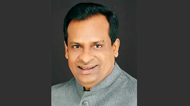 এবার রাজশাহী-৩ আসন থেকে সরে দাঁড়াচ্ছেন এমপি আয়েন