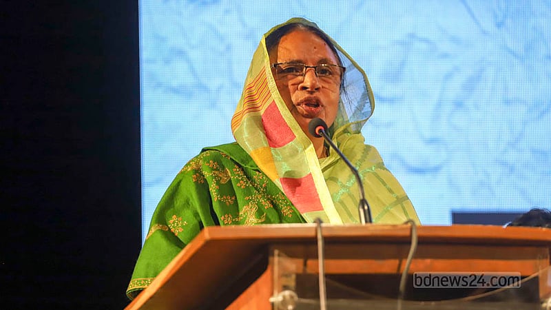 মুক্তিযুদ্ধ জাদুঘর মিলনায়তনে সোমবার স্থপতি মোবাশ্বের হোসেনের স্মরণ সভায় কথা বলেন পাবনা বিজ্ঞান ও প্রযুক্তি বিশ্ববিদ্যালয়ের উপাচার্য&amp;nbsp;অধ্যাপক হাফিজা খাতুন।