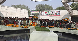 বিজয়ের দিনে শ্রদ্ধা জানিয়ে ভোট বয়কটের ডাক বিএনপির