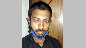 চট্টগ্রামের সন্ত্রাসী ‘ঢাকাইয়া আকবর’ লক্ষ্মীপুরে গ্রেপ্তার