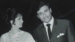 দেব আনান্দের সঙ্গে কী হয়েছিল, জন্মদিনে জানালেন সায়রা বানু