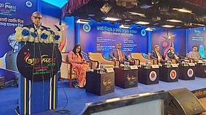 আমদানি শুল্ক কমানোর তাগিদ দুই সচিবের