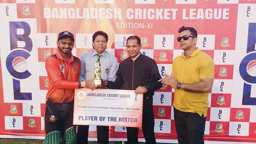 সোহাগ-ঝড় ছাপিয়ে নায়ক মাহিদুল