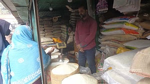 শেরপুরে চালের দাম কেজিতে ২-৩ টাকা বেড়েছে