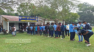 ‘কচ্ছপের মতো কামড় দিয়ে’ গড়া হুমায়ূনের স্কুল