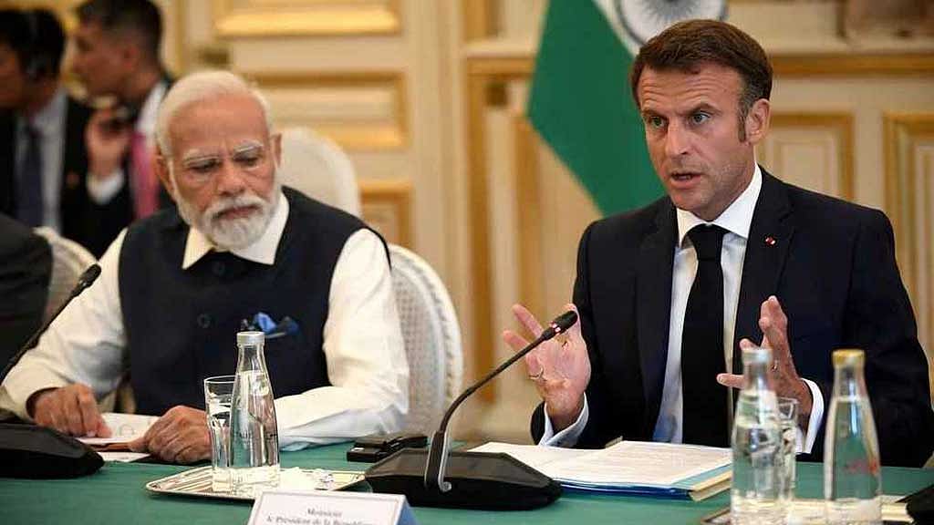 যৌথভাবে প্রতিরক্ষা সরঞ্জাম উৎপাদনে ভারত, ফ্রান্স সমঝোতা