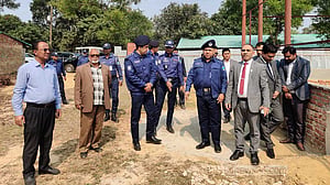 তুমব্রু সীমান্তে রাতেও গোলাগুলি, পরিদর্শনে ডিসি-এসপি
