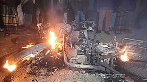 জামালপুরে স্বতন্ত্র প্রার্থীর ক্যাম্পে হামলা-ভাঙচুরের অভিযোগ, বাইকে আগুন