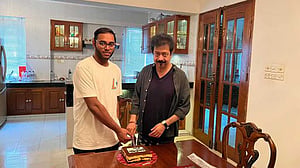 কুমার বিশ্বজিতের ‘নিবিড় অপেক্ষা’