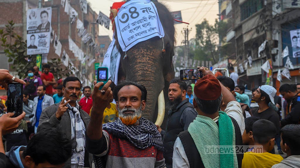 প্রচারের পর এবার ব্যালটের পালা