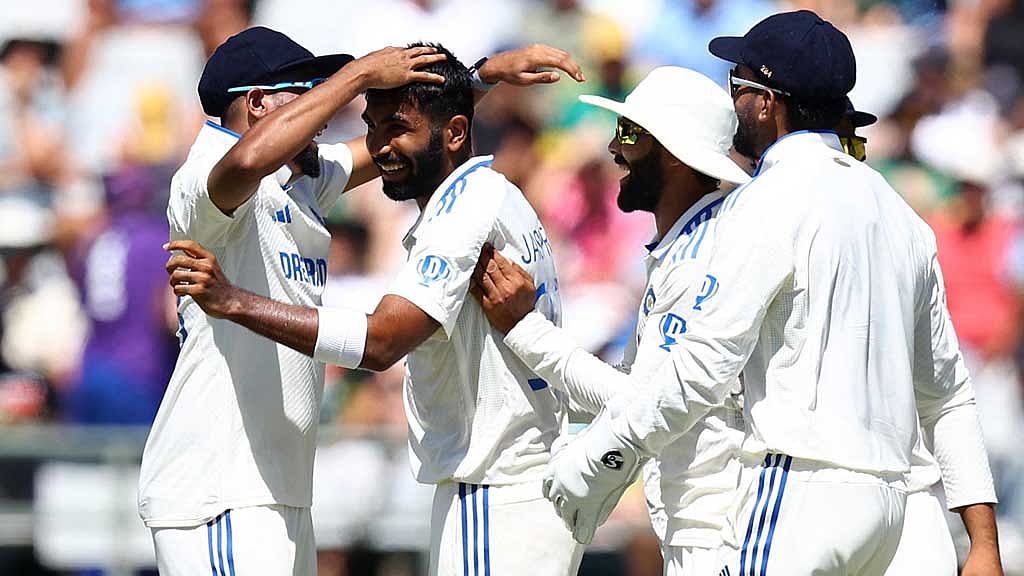ইতিহাসের সবচেয়ে ছোট টেস্টে দ. আফ্রিকাকে হারাল ভারত