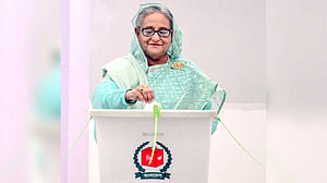 অনন্য নজির গড়ে শেখ হাসিনার টানা চতুর্থবার