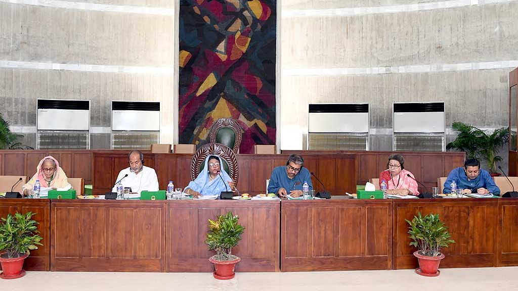 একই প্রতিষ্ঠানের বার বার কাজ পাওয়ার রহস্যটা কী: সংসদীয় কমিটি