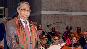 নৈরাজ্যের রাজনীতি ছেড়ে কল্যাণের পথে আসার আহ্বান রাষ্ট্রপতির