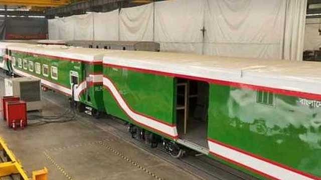 ১১ রুটের ট্রেনে যুক্ত হচ্ছে লাগেজ ভ্যান