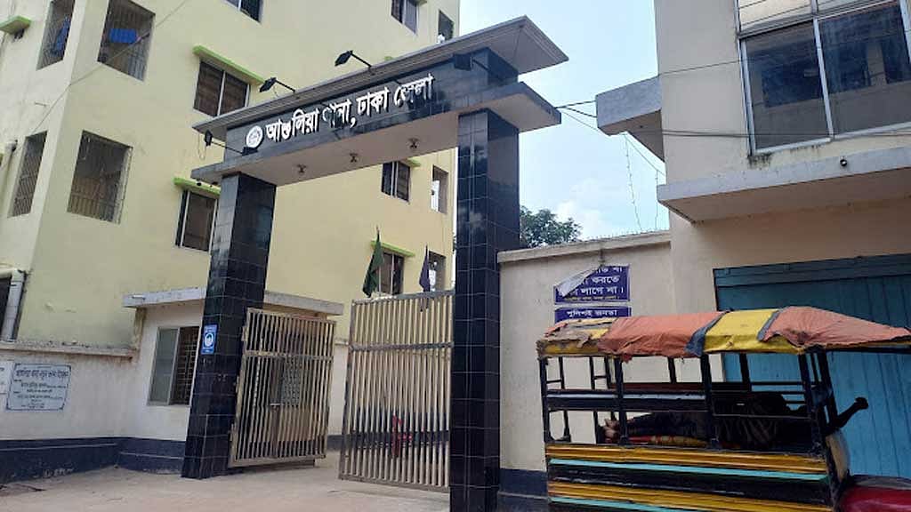 আশুলিয়ায় ডাকাতের হামলায় নিরাপত্তা কর্মী নিহত