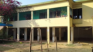 পটিয়ায় ২ কর্মকর্তাকে লাঞ্ছিত করে শতাধিক জালভোট দেওয়ার অভিযোগ