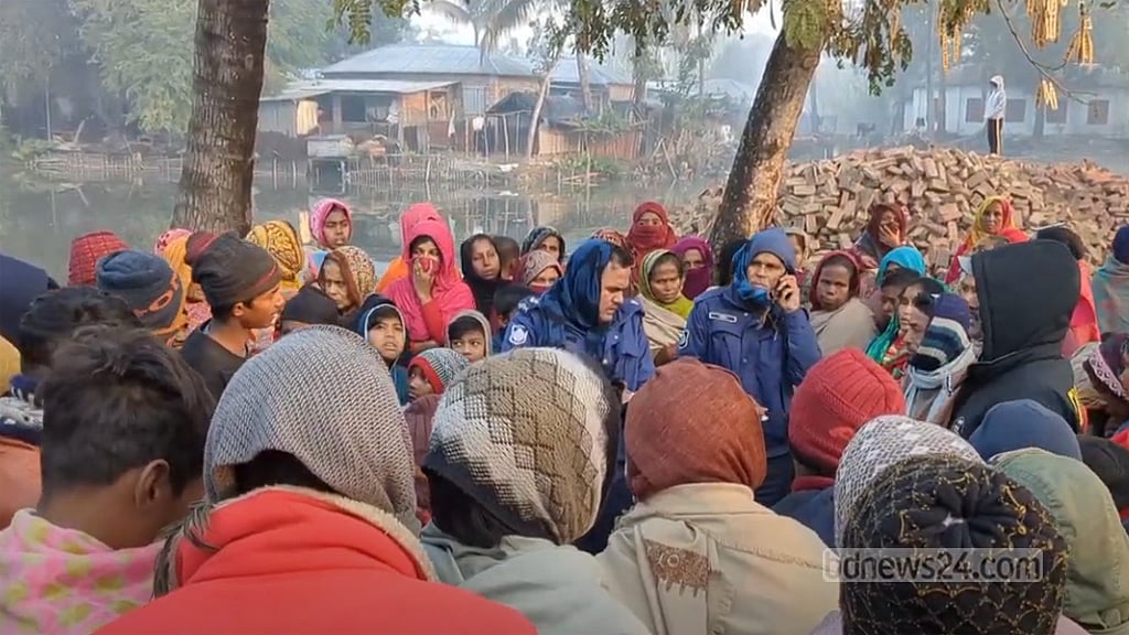 ঝিনাইদহে নছিমন উল্টে চালকের মৃত্যু