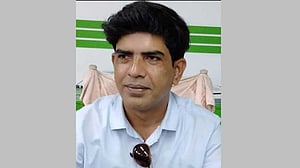 পত্রিকার এজেন্ট ও তার ছেলেকে মারধর: উপজেলা ভাইস চেয়ারম্যান আসামি