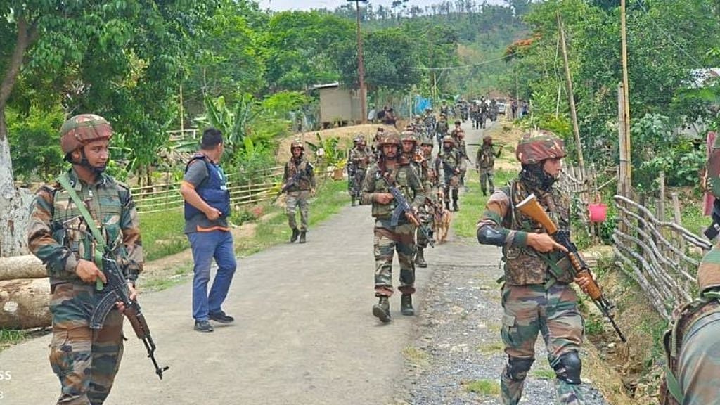 ভারতের মণিপুরে বন্দুকধারীদের গুলিতে ৩ গ্রামবাসী নিহত