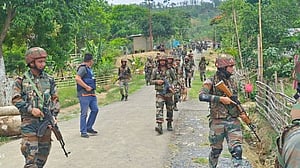 ভারতের মণিপুরে বন্দুকধারীদের গুলিতে ৩ গ্রামবাসী নিহত