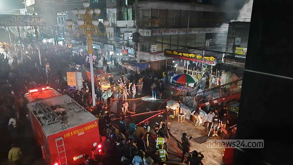 আরডিএ মার্কেটের আগুন নিয়ন্ত্রণ এক ঘণ্টায়