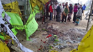 বাগেরহাট-৪: নৌকার প্রার্থীর নির্বাচনি কার্যালয়ে অগ্নিসংযোগ