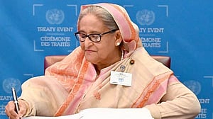 সাগর ও নদী রক্ষায় আন্তর্জাতিক চুক্তিতে প্রধানমন্ত্রীর সই