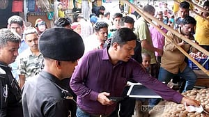 হবিগঞ্জে আলু ও ডিমের অতিরিক্ত মূল্য আদায়, জরিমানা