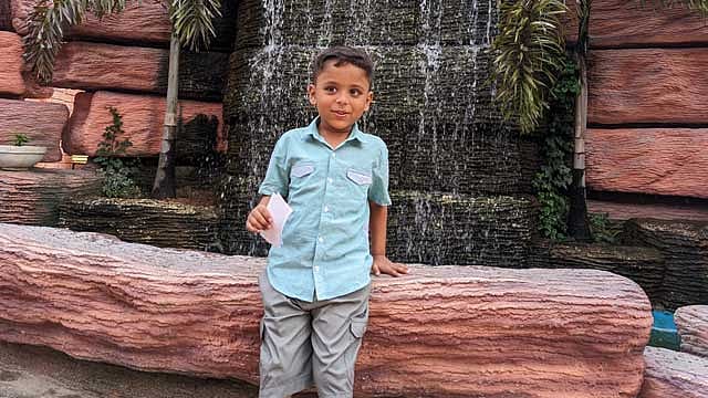 ইউনাইটেড মেডিকেলের বিরুদ্ধে আয়ানের বাবার মামলা