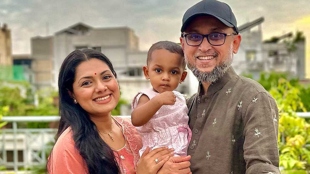 আতশবাজিতে বর্ষবরণ, বিরক্ত ফারুকী