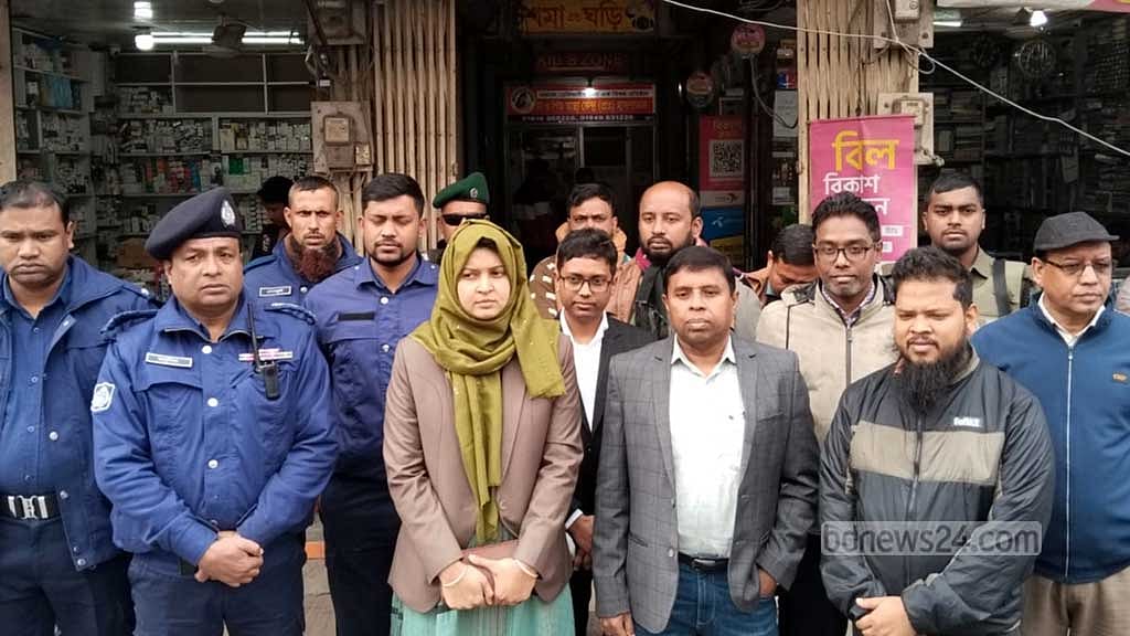 চাঁদপুরে হাসপাতাল সিলগালা, লাখ টাকা জরিমানা